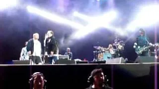 Foo Fighters Farewell to Perth with Back Up Bands 2011