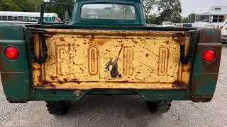 1961 Ford F250 4x4 Cold Start