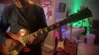 Playing a 60-year-old Les Paul with PAF’s through a Spark 40amp /Bos.s￼ Bluz Driver