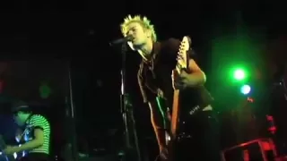 Sum 41 - Master Of Puppets (Metallica Cover)