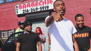 Big Wobbz - Still Hustling (Official Music Video)