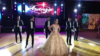 Vals de Aranza (lover Taylor Switf)