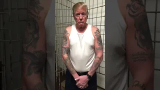 Трамп в тюрьме - как видит Нейросеть под песню Семёна Фролова - Белый снег #shorts