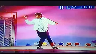 Michael Jackson - (SOUL TRAIN LINE),  very rare Dancing appearance in (1988)