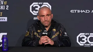 Alexander Volkanovski Post-Fight Press Conference | UFC 294