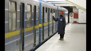 В Киеве во время воздушной тревоги движение по наземному участку метро будут приостанавливать.