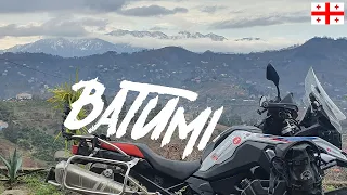 Los días y las noches en Batumi son muy diferentes de lo que pensaba.