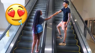 TOUCHING RANDOM STRANGERS ON ESCALATOR *HOUSTON EDITION*