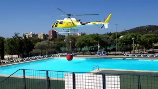 Amazing Video Fire Helicopter Pilot using swimming pool