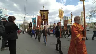 Пасхальный крестный ход прошел в Екатеринбурге 1/2