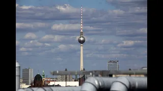 Берлин. Берлинская телебашня - Berliner Fernsehturm.