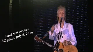 Paul McCartney reads signs, BC Place Vancouver 2019 RaRe!