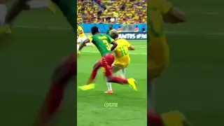 Neymar vs Cameron 🇨🇲🔥🇧🇷.          #football#fifa22 #worldcup #neymar #fifa #skills