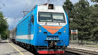 Электровоз ЭП1М-530 С поездом №471М Москва-Адлер