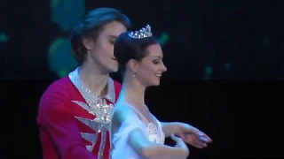 Денис Родькин и Нина Капцова - Па-де-де из балета Щелкунчик- Кремль - 17.12.2019