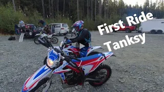 Dusty First Tansky Ride - Beta 300 X-trainers