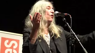 "Because The Night", Patti Smith (a cappella version) - Paris, Avril 2016