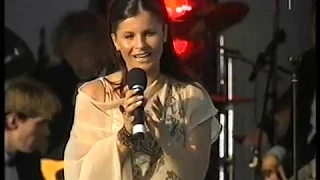 Carola - "You + me" & "Fångad av en stormvind" - Victoria 25 år 2002