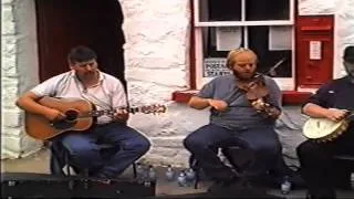 Rough Deal String Band - Ulster American Folk September 2000