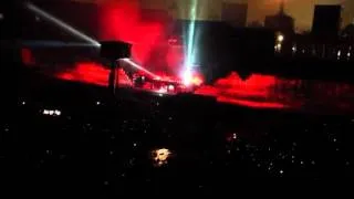 Roger Waters The Wall: "In the Flesh"  Airplane crash Los Angeles 2012 From Nosebleed Section