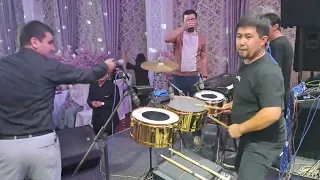 "Al Murodiy Drums" yana nog‘oralar bilan. Zuhriddin Sado jamoasi xizmati.