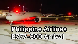 PHILIPPINE AIRLINES B777-300ER evening arrival at YVR airport from Manila. #aviation #planespotting