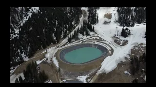 Poiana Brașov - spre vârful Postăvaru -  dronă DJI Mini 2 + două căprioare jucăușe