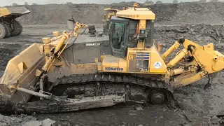 KOMATSU D375-A DOZER WITH RIPPER