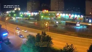 ДТП (авария г. Волжский) пр. Ленина 85 вид на ЦУМ 24-06-2018 23-06