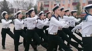 В Азнакаево прошел смотр строя и песни