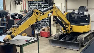 Cat 303 Excavator: Hydraulic Thumb Install