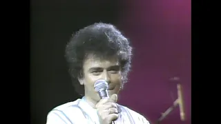 Air Supply - 1982 - Here I Am (Live Version)