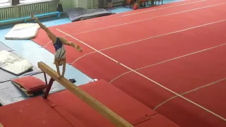 Бревно первый взрослый спортивная гимнастика