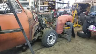 1950 Chevy truck on S10 chassis build compilation