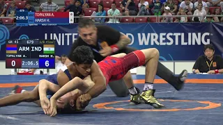 1/8 GR - 45 kg: A. TOPALYAN (ARM) v. H. HARSH (IND)