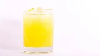 Ayesha Curry's Mango Lemonade