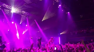 Machine Gun Kelly - Bad things (live Prague, Karlin 2017)