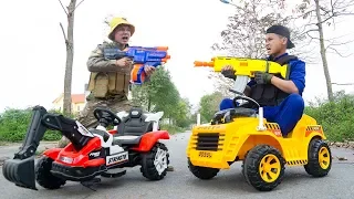 Battle Nerf War: Salesman Blue Police Nerf Guns Robbers Group TRUCK NERF BATTLE