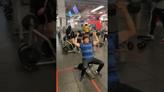 Shoulder pressing 75lb/34kg dumbbells at 115lb/53kg