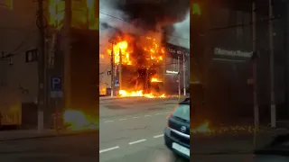 пожар торгового центра в станице тбилисской.