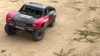 traxxas udr