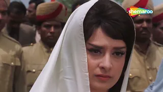 Aman Kaa Farishtaa Kahaan Ja Raha Hai | Aman (1967) | Saira Banu | Rajendra Kumar | Balraj Sahni