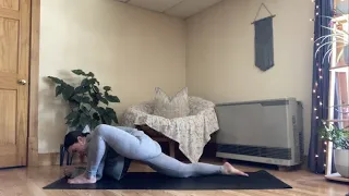 Gentle Yoga Flow // 30 minutes