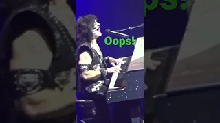 Eric Singer Flubs Faking The Piano on Beth, KISS Farewell Tour