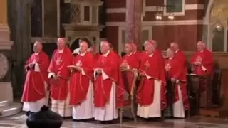 Credo III (Westminster Cathedral Choir) Papal Mass 2010