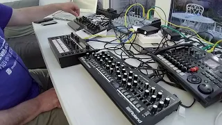 Modal Skulpt, Craft Synth 2, Roland MC-101 and SE-02: Interspatial