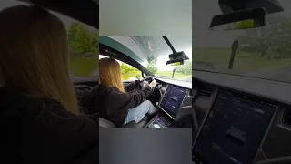 Доброго вечора - ми з 🇺🇦. В 16 лет уже на #Tesla.