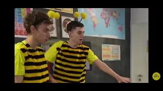Влад А4 и Глент пчёлы