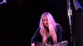 Holly Williams, "The Highway", title track of the album, LIVE in Nashville!