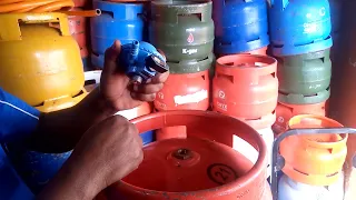 How to fixe a 6kg regulator on 6kg gas Cylinder at home #domestic use #2023